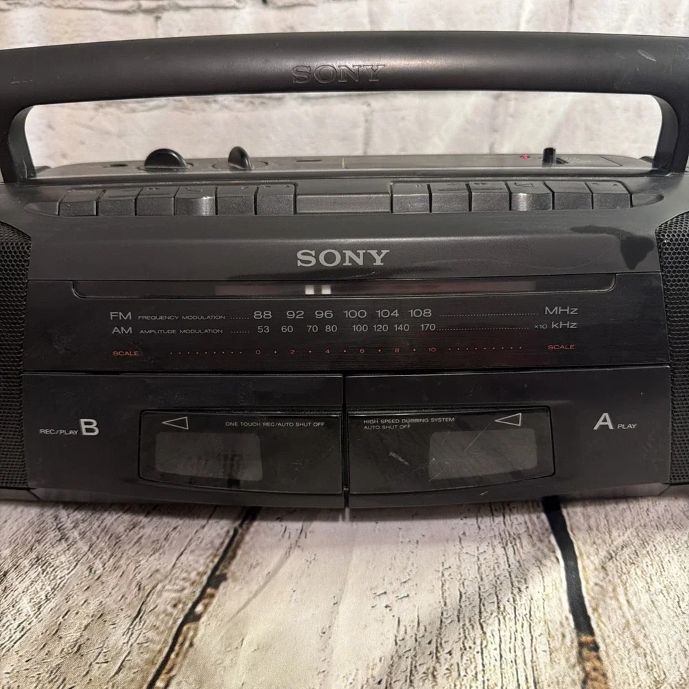 Sony Radio Cassette-Corder CFS-W318 Boom Box Vintage Blaster Working